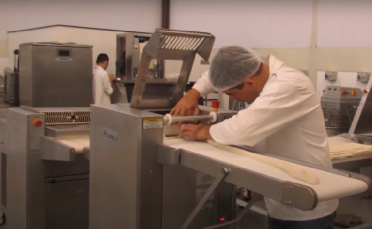 Divisora Volumétrica, divisora de massas, panificação industrial,linha de produção divisora