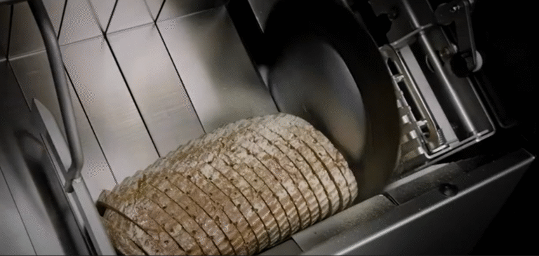 fatiadora-de-pao-com-espessura-regulavel-detalhe-lamina