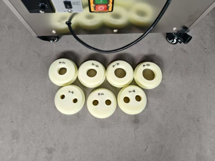 Linha automática divisora e abridora de massa com esteira e funil em aço inox para produção de pizzas e wraps