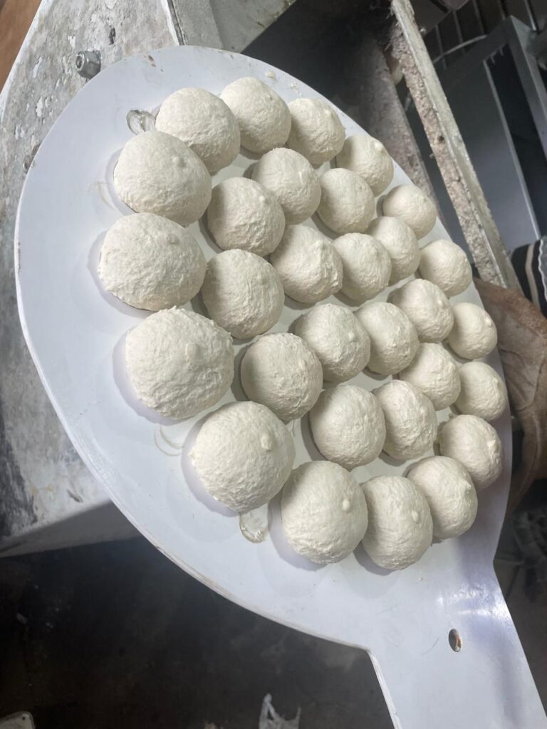 Equipamento seminovo alemão para divisão e boleamento de massas